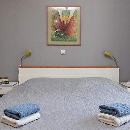 פודגורה Beach Front Apartment מראה חיצוני תמונה