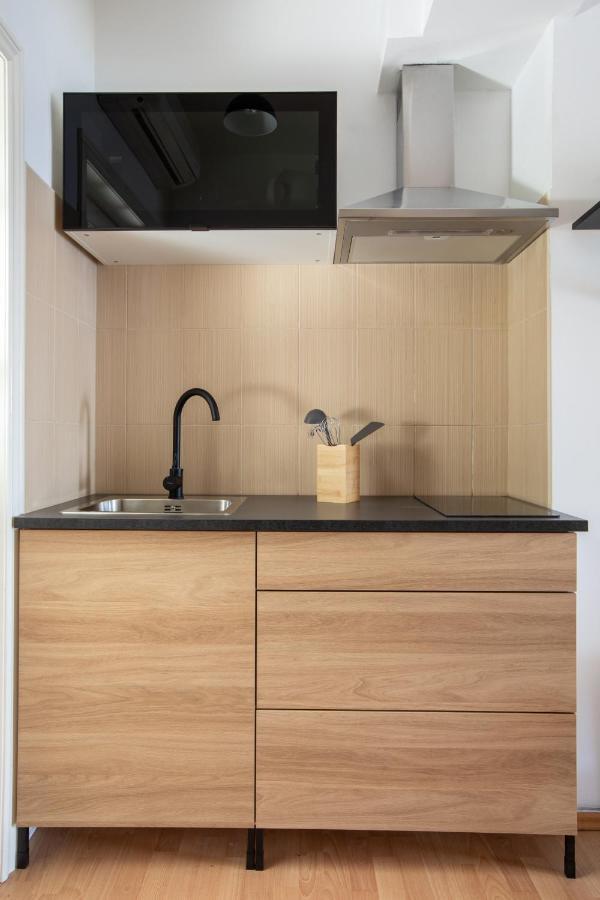 פודגורה Beach Front Apartment מראה חיצוני תמונה